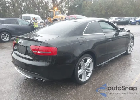 2011 Audi S5 4.2 Premium Plus из США, поврежденный, VIN WAUVVAFR6BA067683